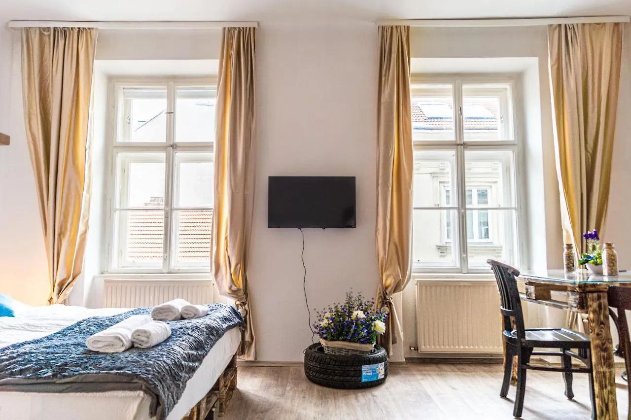 Lovely 1Br Apartment, Perfect For Long Stays Vienna 0*,  Austria